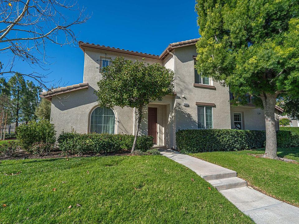 1st image of 27463 Coldwater Dr