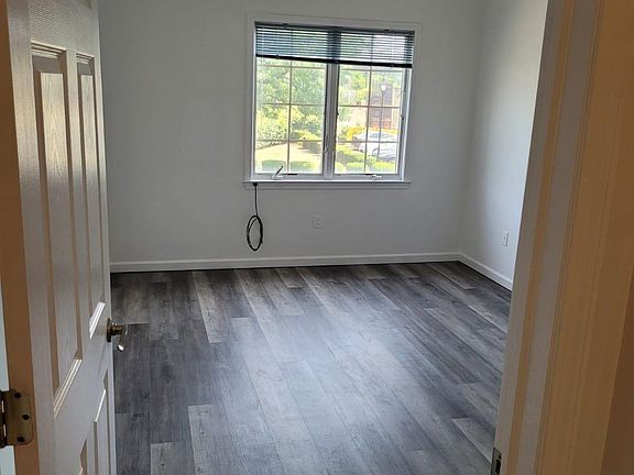 4th image of 120 Garabrant St Floor 2