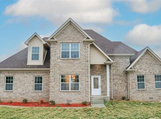 3247 S Oaks St, Bowling Green, KY 42101