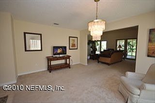 3rd image of 6 Northgate Dr