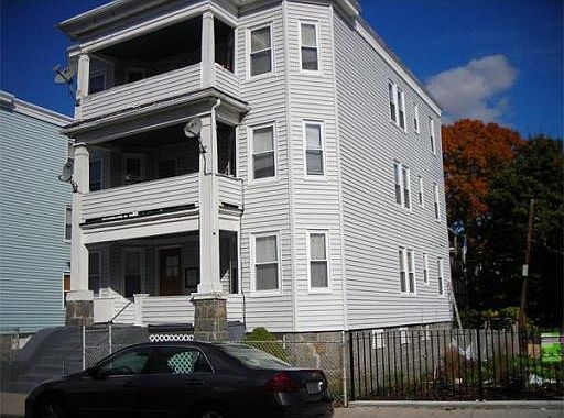 2nd image of 42 Woolson St
