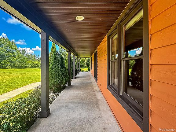 4th image of 7653 Chase Lake Rd