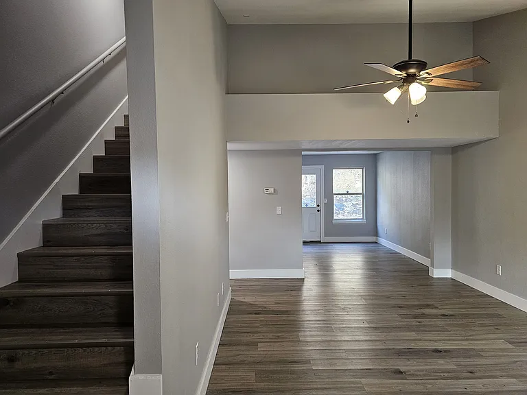 20 Lakeshore Dr #A — Photo 5