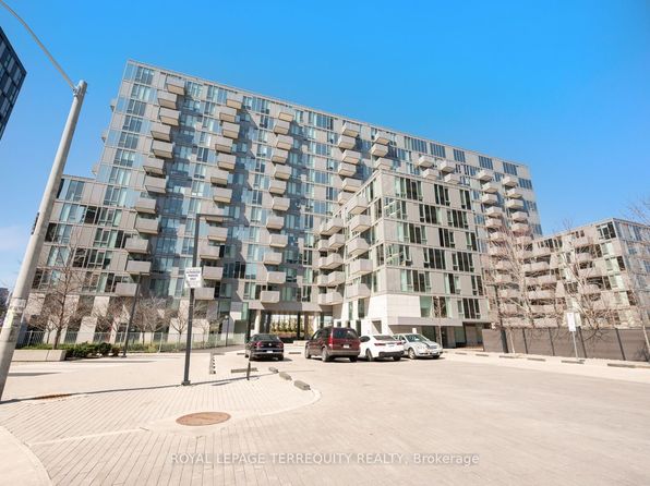 38 Monte Kwinter Ct #414, Toronto, ON M3H 0E2