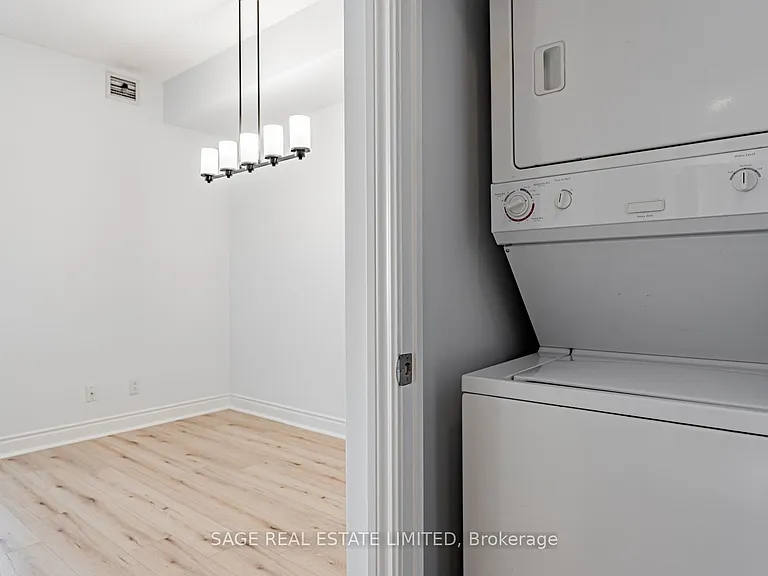 319 Merton St #1205 — Photo 18
