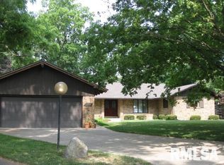 2814 W Newman Pkwy, Peoria, IL 61604