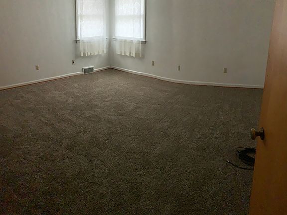 2nd image of 301 S Dana Ave