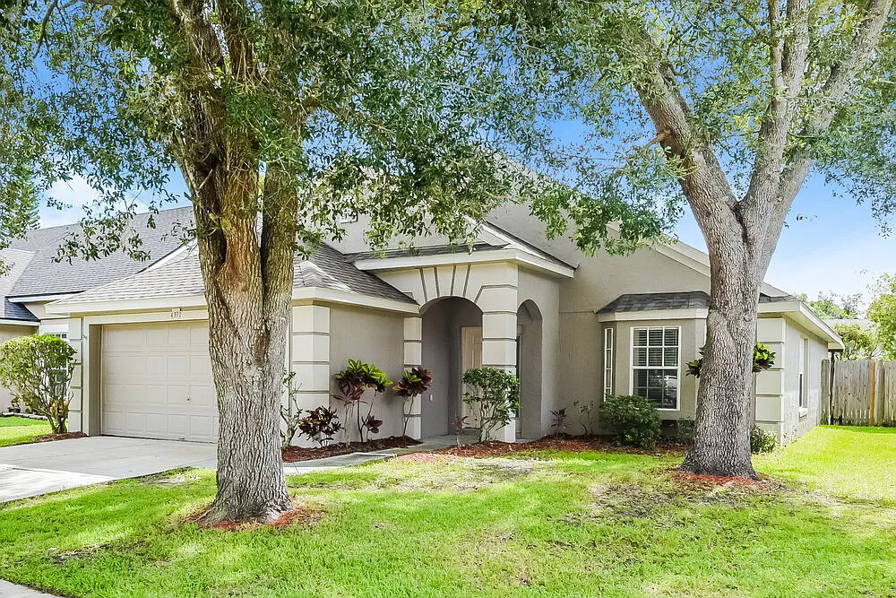 3 bed, 2.0 bath, 1541 sqft, $2,410 — Photo 3