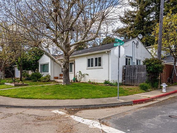 2nd image of 202 Magnolia Street