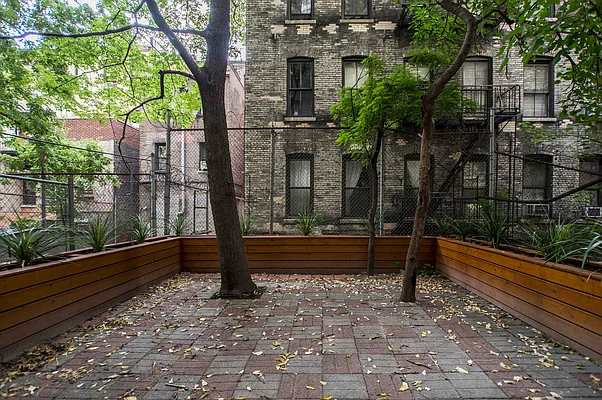 Rented by Cast Iron Real Estate | media 35