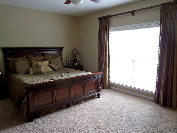 3rd image of 323 Palm Island Cir