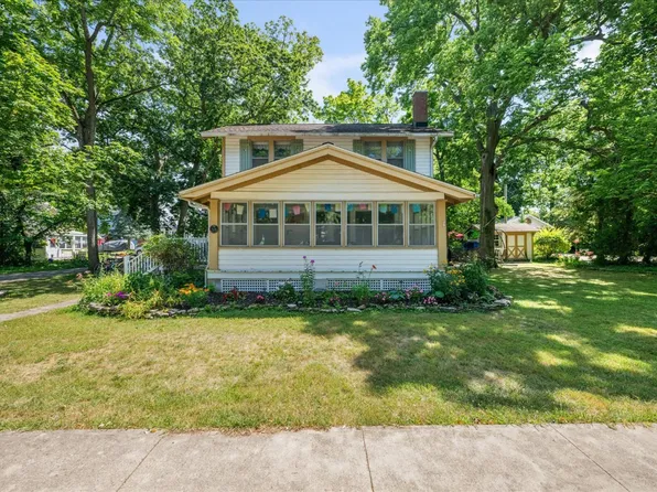 528 E 4th St, Lakeside Marblehead, OH 43440