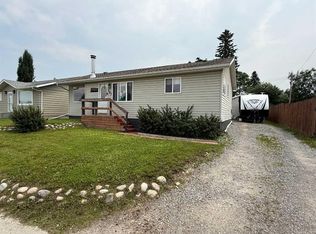 167 N Sunwapta Dr, Hinton, AB T7V 1E9