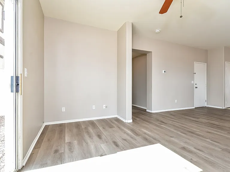 5452 Pergola Ct — Photo 6