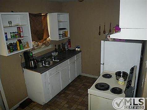 3rd image of 4402 Maryland Ave