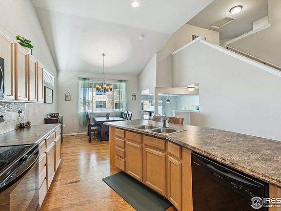 5th image of 570 Ellingwood Pointe Dr