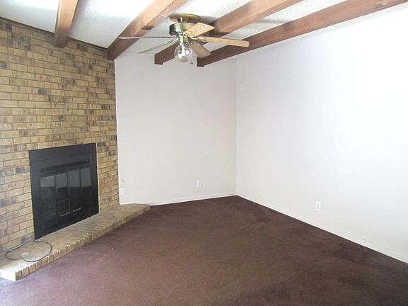 3rd image of 501 W Vardeman Ave