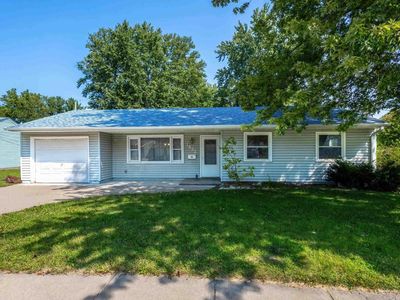 1632 Robeson Ave, Bettendorf, IA, 52722
