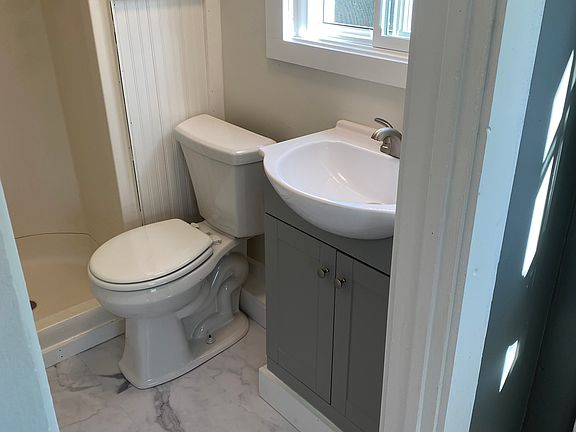 5th image of 12 Railroad St #4