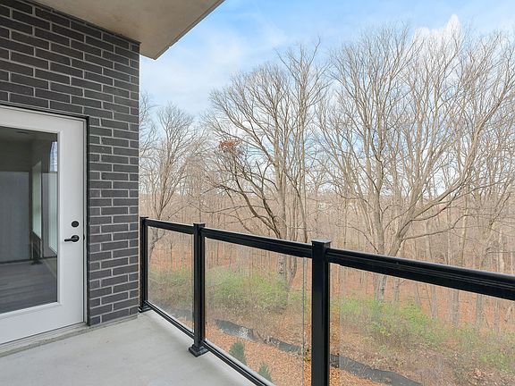 3rd image of 1100 Lackner Pl