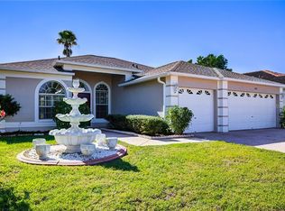 821 Frankford Dr, Brandon, FL 33511