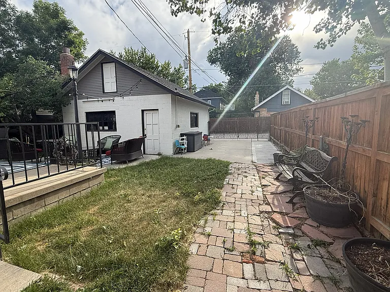2237 Meade St — Photo 21