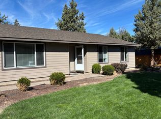 10683 NW Maple Ln, Redmond, OR 97756