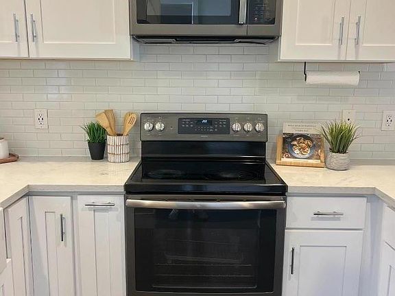 4th image of 260 W Dunne Ave APT 18