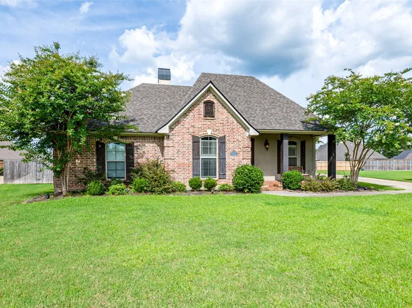 102 Caiden Dr, Benton, LA 71006