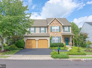 113 Riverwoods Dr, New Hope, PA 18938