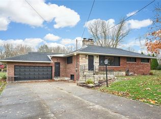1048 Alpine Blvd, Uniontown, OH 44685