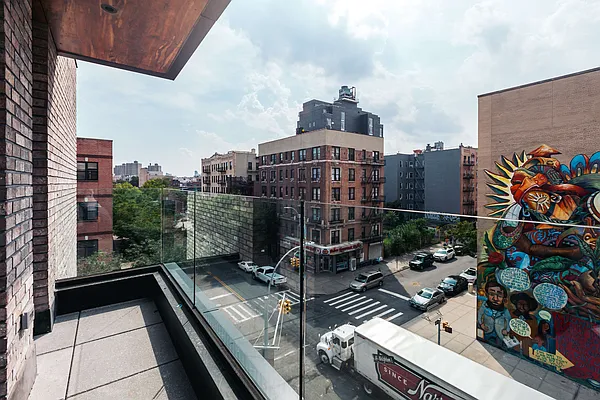 Rented by Nooklyn NYC LLC | media 70