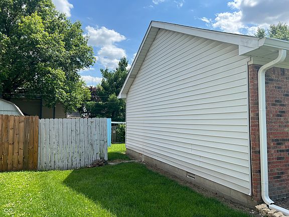 3rd image of 249 Lori Ann Dr