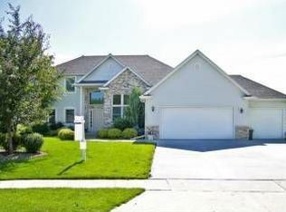 4909 Wood Ln NW, Rochester, MN 55901