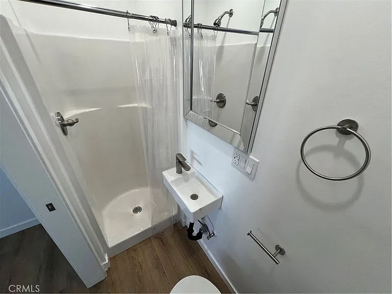 1541 N Hope Ave — Photo 8