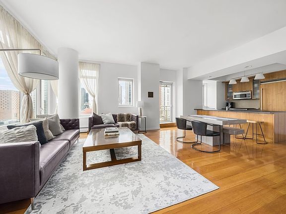 4th image of 205 E 59th St APT 14A