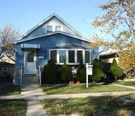 1st image of 7724 W 66th St
