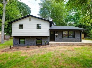 3832 Langley Rd, Charlotte, NC 28215