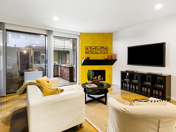 3rd image of 2663 Centinela Ave Unit 202
