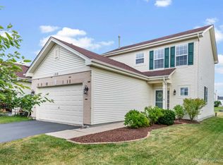 199 W Norwell Ln, Round Lake, IL 60073