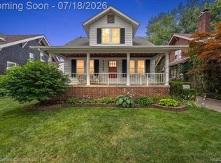21709 Tenny St, Dearborn, MI 48124