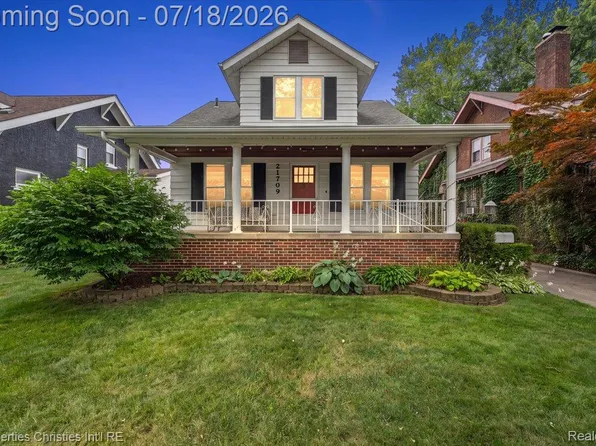 21709 Tenny St, Dearborn, MI 48124