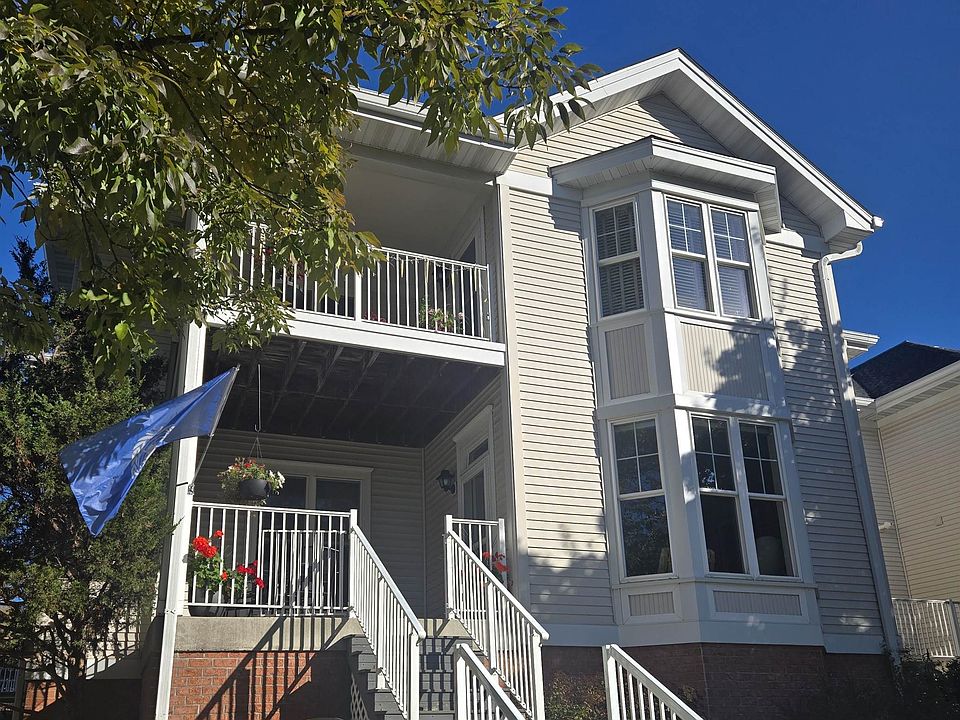 1st image of 620 Cedar St Unit 101