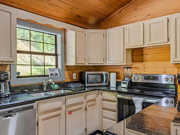 2nd image of 1727 Oakridge View Ln