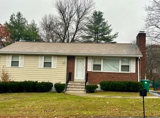 21 Spring Valley Rd, Burlington, MA 01803