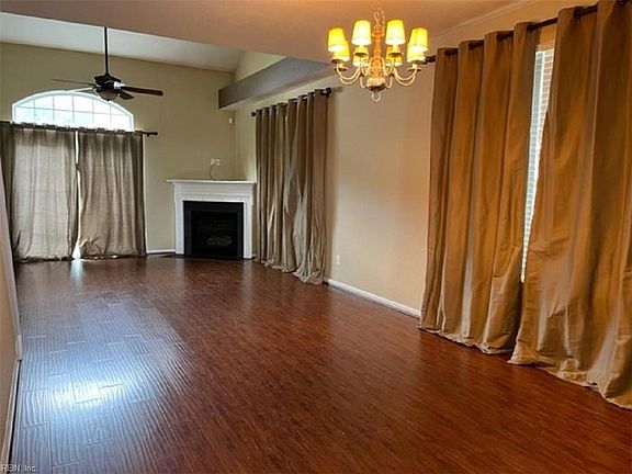 2nd image of 4031 Burr Oak Pl