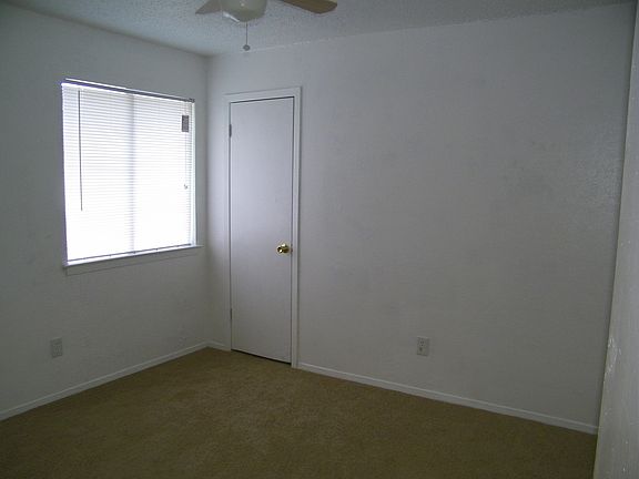 5th image of 1726 Granada Ave