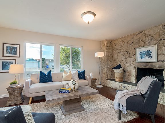 2nd image of 10277 Baroness Ave