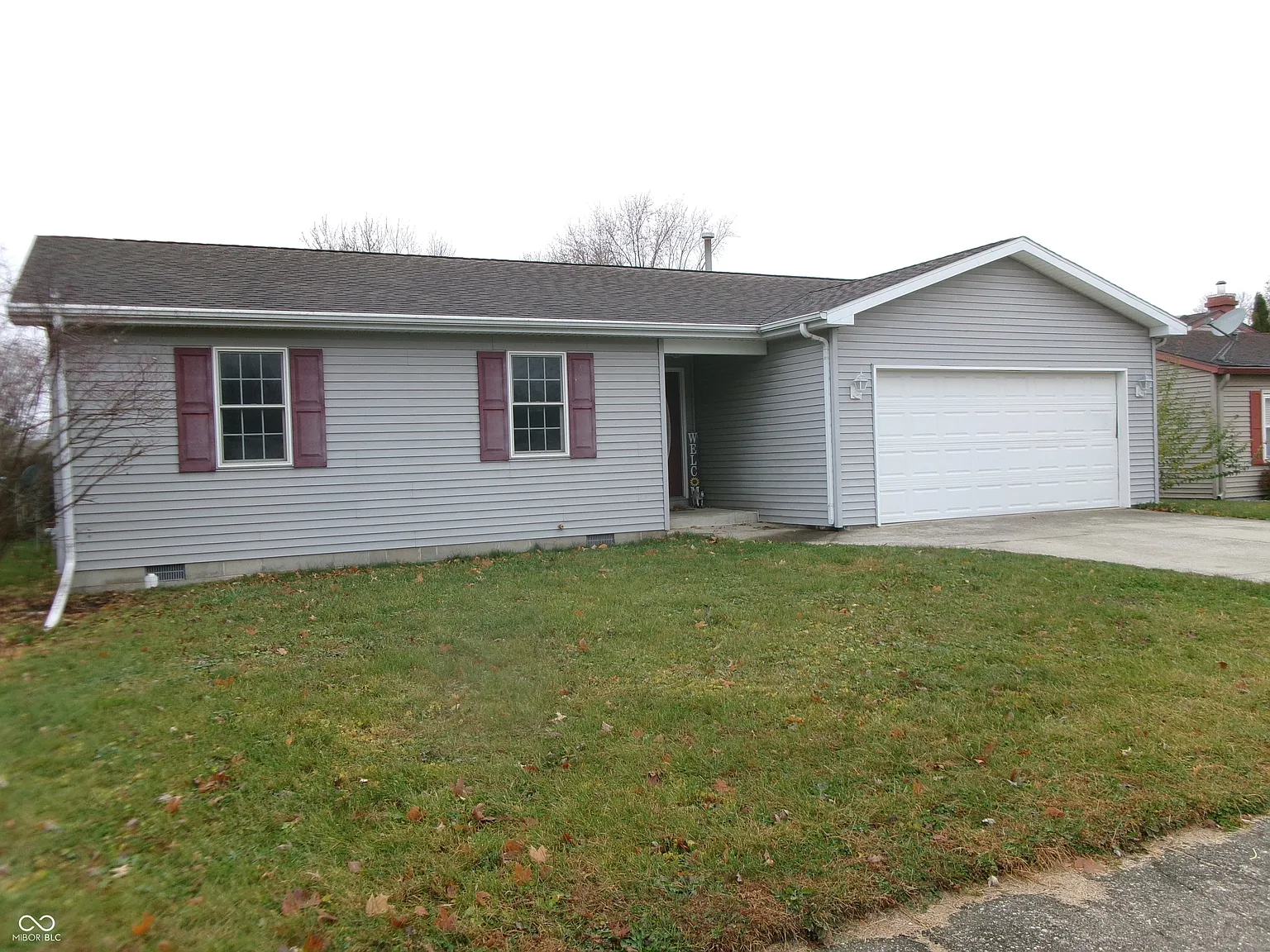 325 Fairlane Dr photo 1