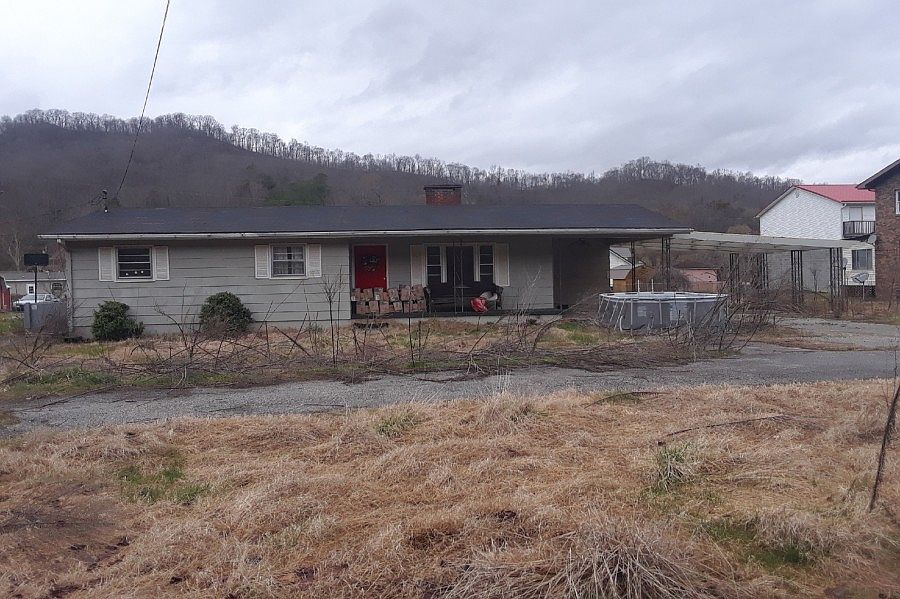 1st image of 146 Weddington Ln